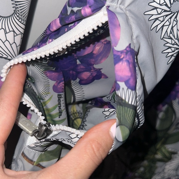 💜BENCH Light Jacket (New) - Picture 6 of 7